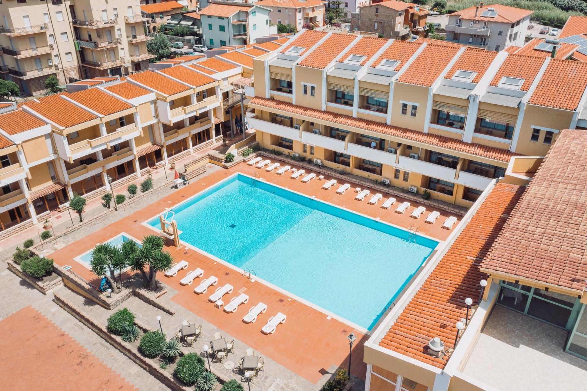 Malaspina Hotel & Resort Bosa Bagian luar foto