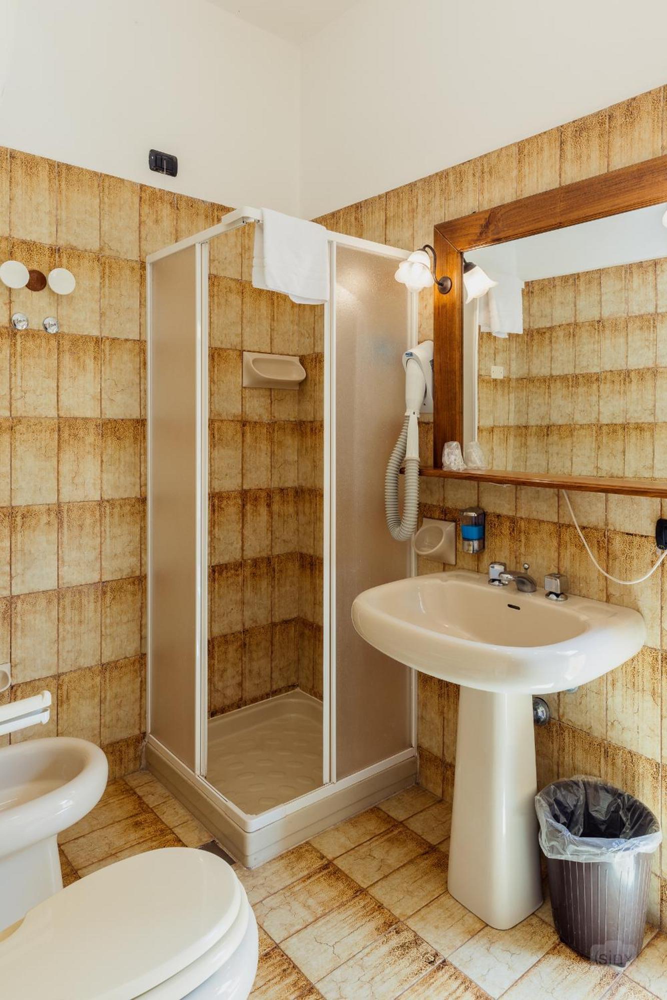Malaspina Hotel & Resort Bosa Bagian luar foto