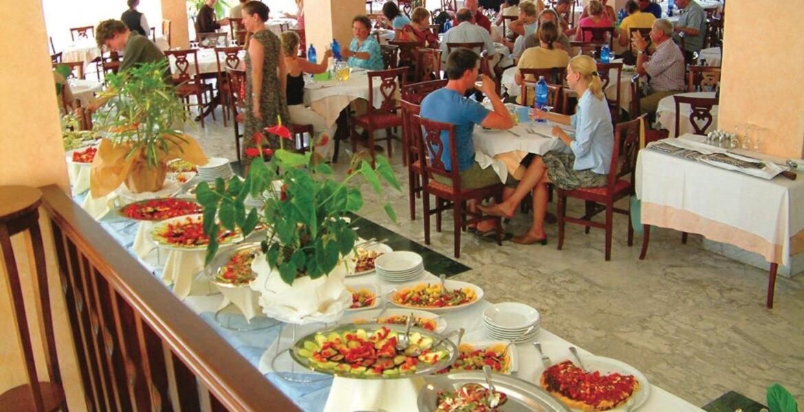 Malaspina Hotel & Resort Bosa Bagian luar foto