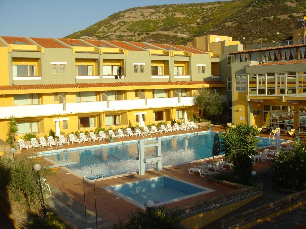 Malaspina Hotel & Resort Bosa Bagian luar foto
