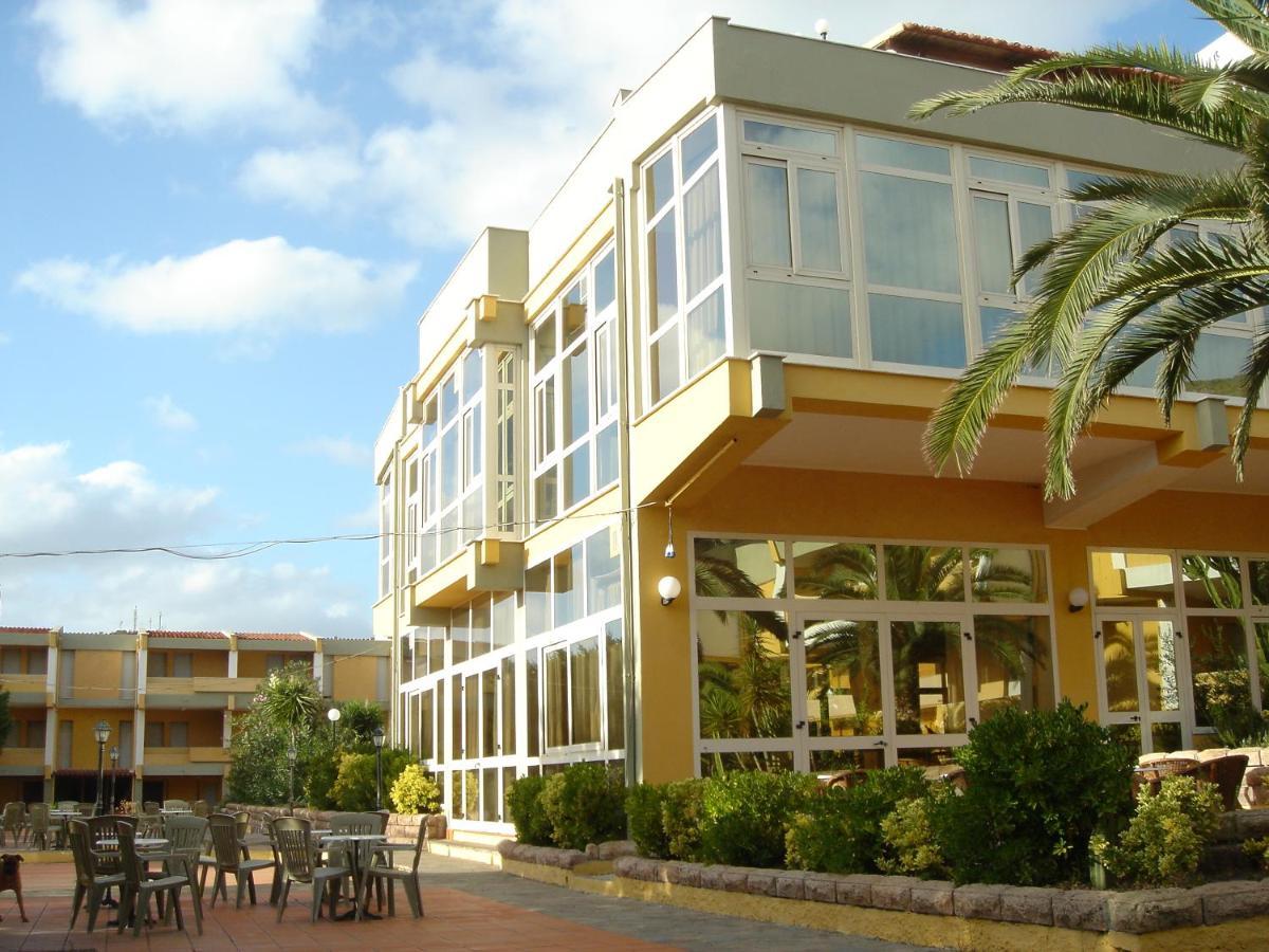 Malaspina Hotel & Resort Bosa Bagian luar foto